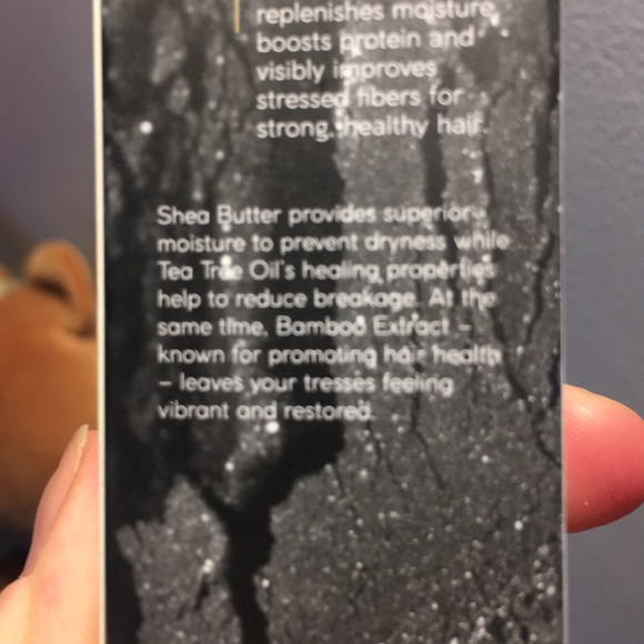 Charcoal Hair Mask - Picture 4 of 5